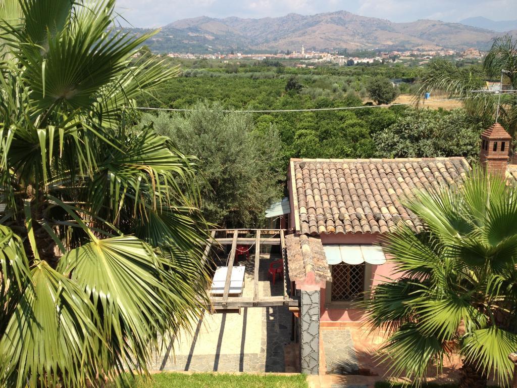 פיומפרדו די סיציליה Villa Del Nespolo מראה חיצוני תמונה