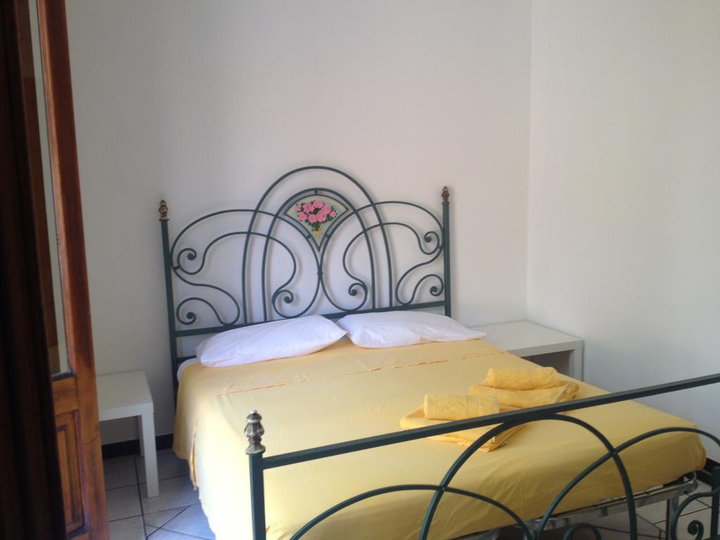 פיומפרדו די סיציליה Villa Del Nespolo מראה חיצוני תמונה